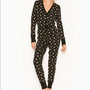 THERMAL PJ Black Floral Onesie sleeper